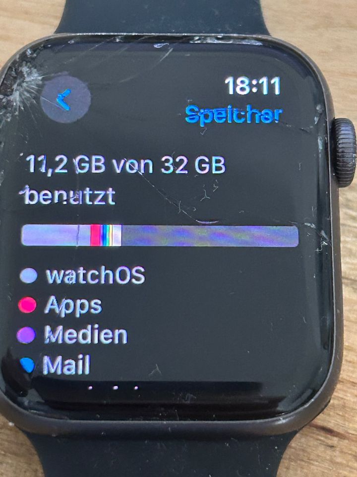 Apple Watch SE 44mm Grau GPS Glas defekt,voll funktionsfähig in Frankfurt am Main