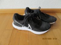 NIKE react Model Miler 3 Laufschuhe Größe 42 US 10 schwarz Baden-Württemberg - Karlsruhe Vorschau