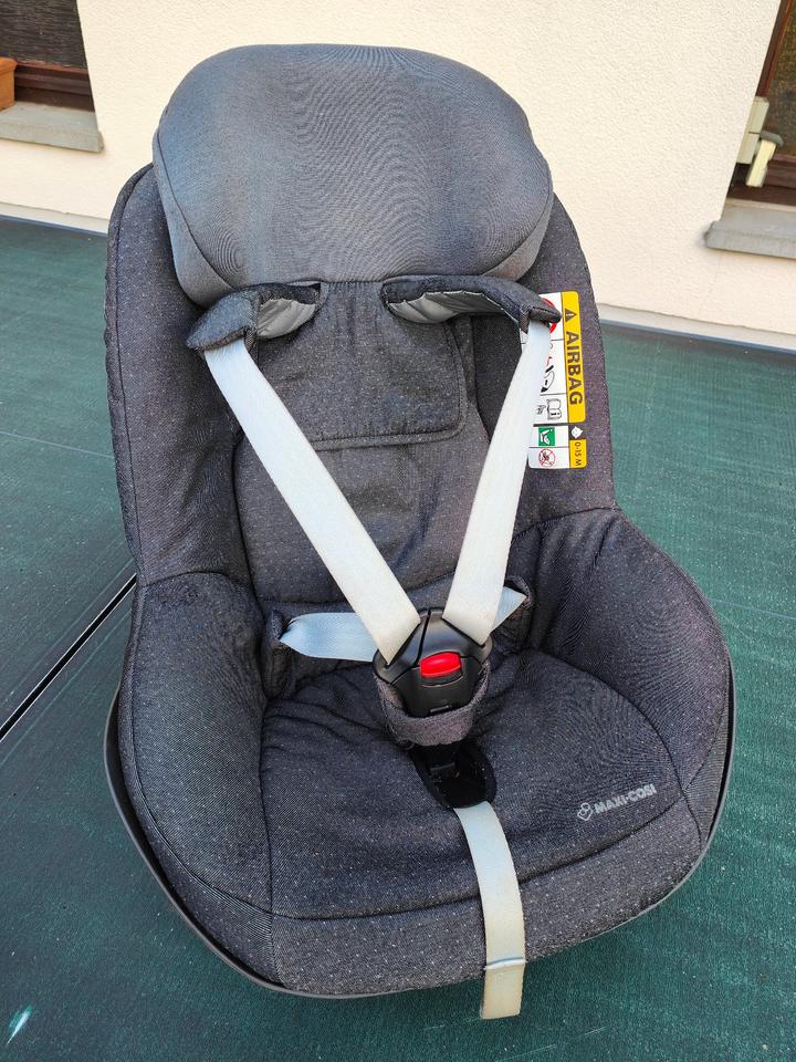 Maxi Cosi Kindersitz mit 2wayFix Isofix, 6 Monate - 4 Jahre in Dresden