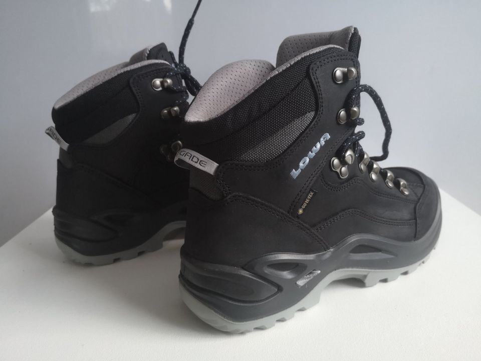 Damen Wander Schuhe Boots LOWA RENEGADE GTX Gr 39,5 schwarz Nubuk in Erkrath