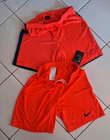 2 mal nike Sport Freizeit Hose Größe m original neu West - Nied Vorschau