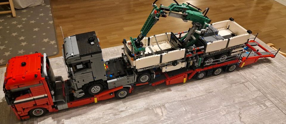 Lego Technic/Technik Mercedes Actros Truck (Original Lego) in Nürtingen