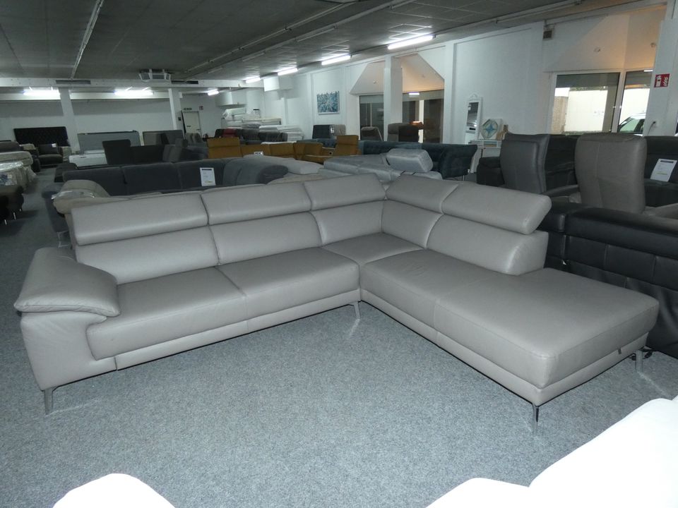 Echt Leder Sofa Couch elektr Sitzauszug anstatt 5650€ in Dortmund