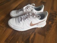 Nike Damen Sneaker gr. 37.5 schuhe Mädchen schuhe rosa Rheinland-Pfalz - Plaidt Vorschau