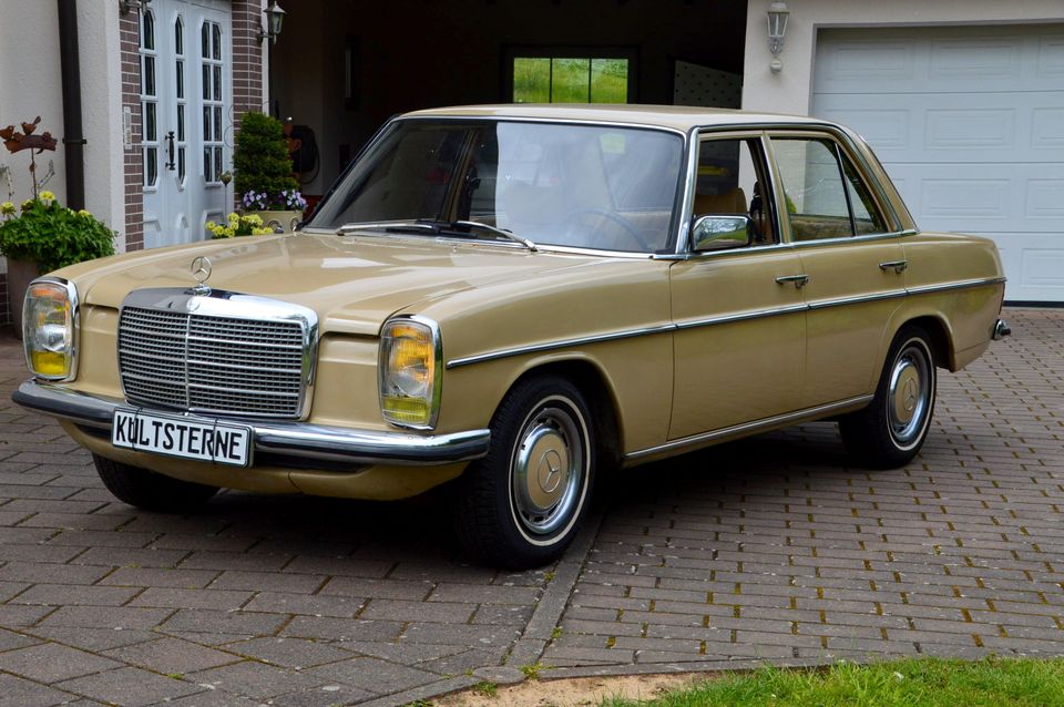 Mercedes W115 220D Bauj.74 guter Zustand H.Kennz. Neu in Ronneburg Hess