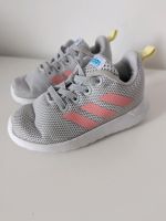 Kinder Sneakers Schuhe Mädchen Adidas grau Größe 21 Hessen - Kassel Vorschau