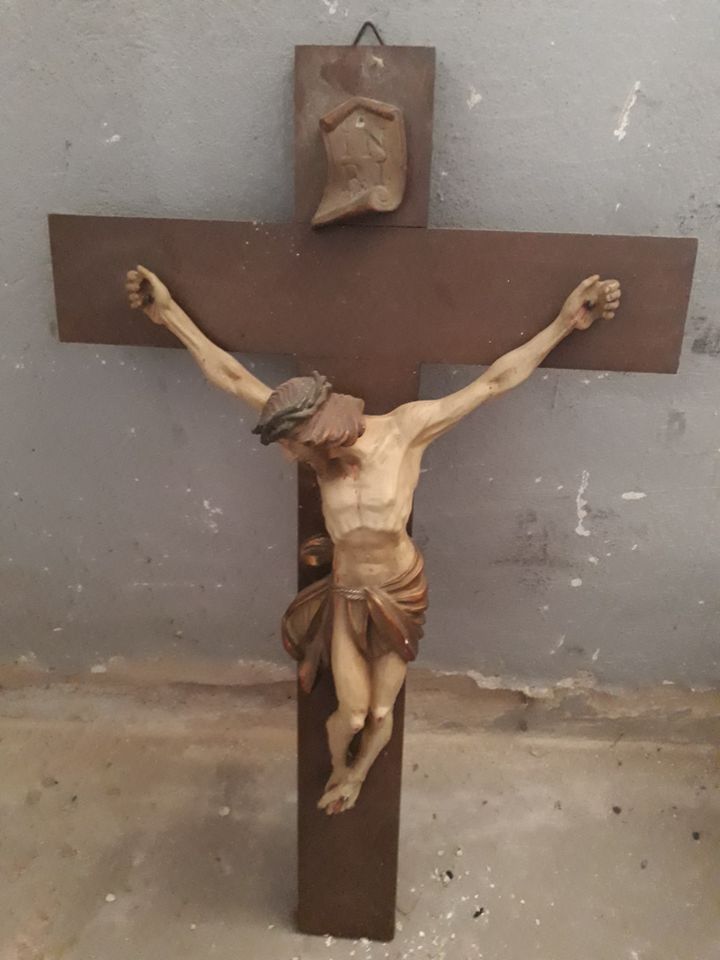 Jesus am Kreuz Holzkreuz Kreuz Kreuzigung Midcentury in Bad Soden am Taunus