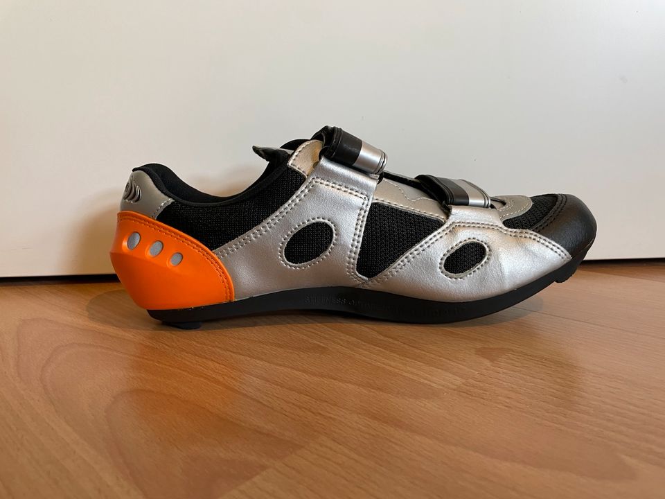 Shimano SH-R096 Radschuhe, Fahrradschuhe Größe 47 SPD SPD-SL Look in Werlte 