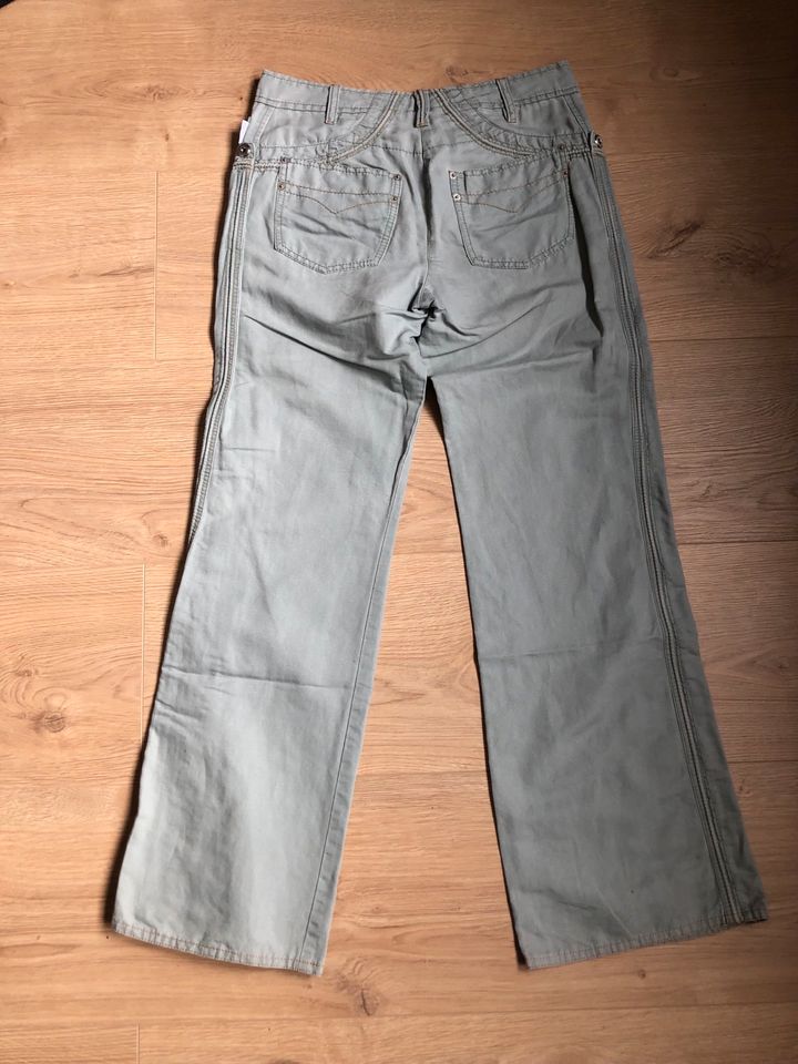 Sehr schöne Jeans von Marc Cain. Gr. N3. Beige/Hellgrün. in Leichlingen