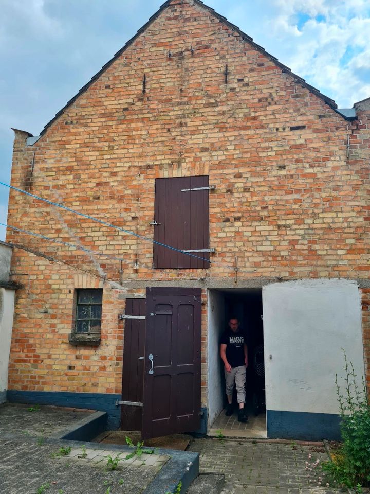 Sanierung - Umbau - Ausbau, kleines Reihenhaus mit sehr viel Nebengelass in Triebsees in Tribsees