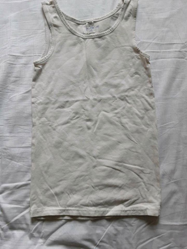 Gr. 158 Shirt, Schlafanzug, Jeans, Hemd, Basecap, Badehose in Dresden