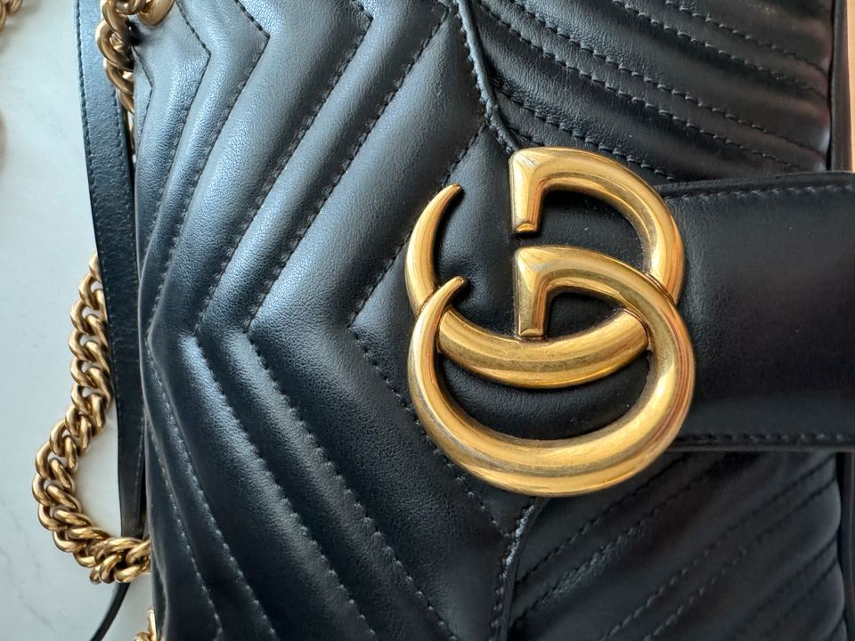 Gucci Marmont Leder Tasche in Düsseldorf