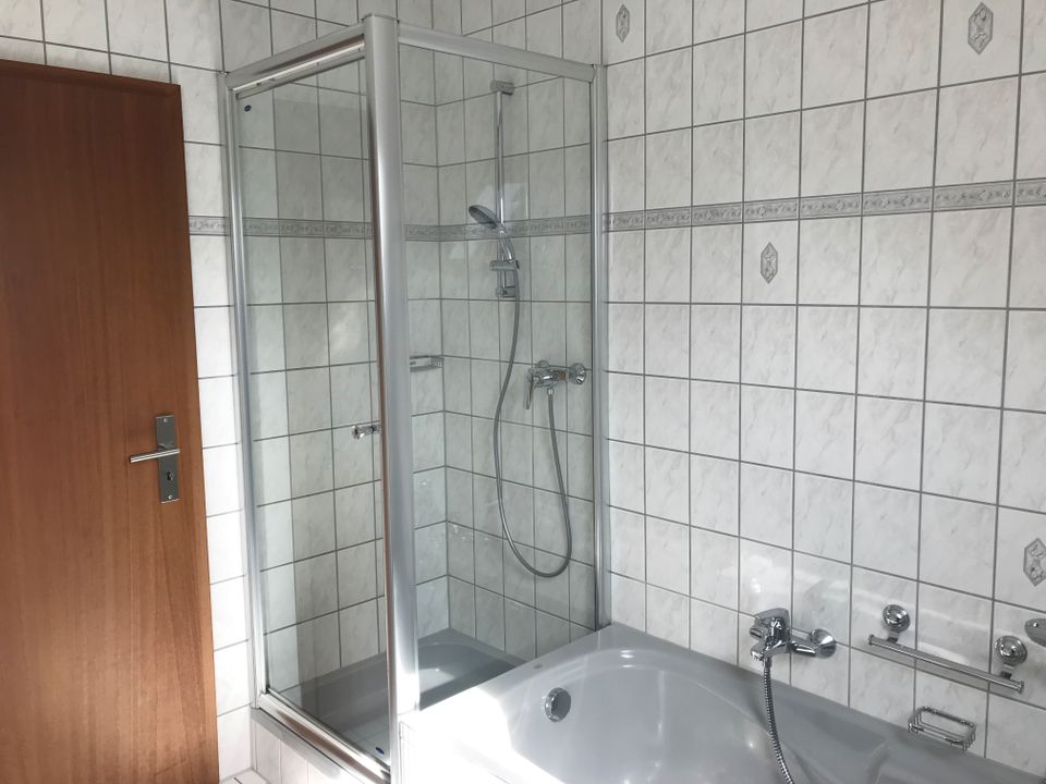 Neu renovierte helle 3ZKB DG-Wohnung in Mettlach-Weiten in Mettlach