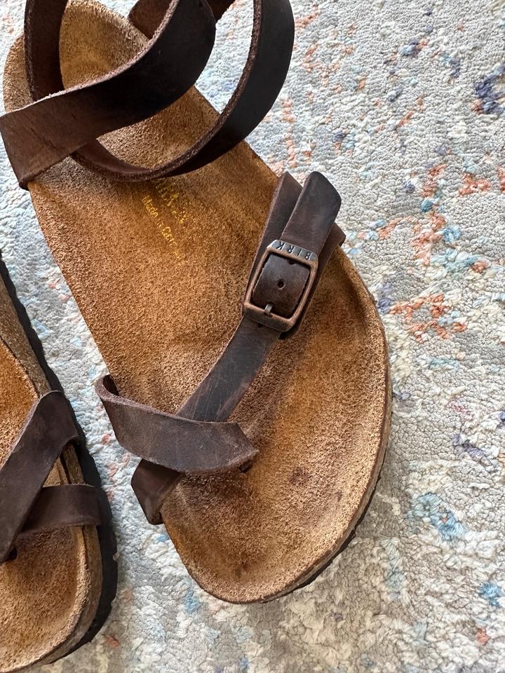 Birkenstock Yara Echtleder Geölt Zehentrenner Knöchelsandale in Berlin