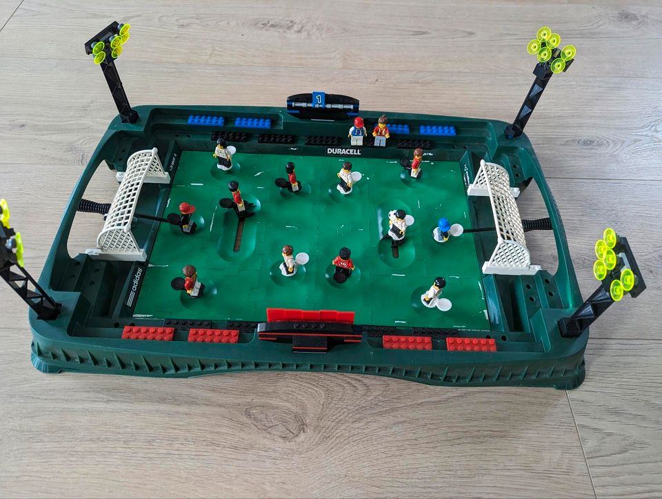 LEGO 3569 Große Fußball Arena Stadion Tischfußball Kicker in Kirchdorf an der Iller