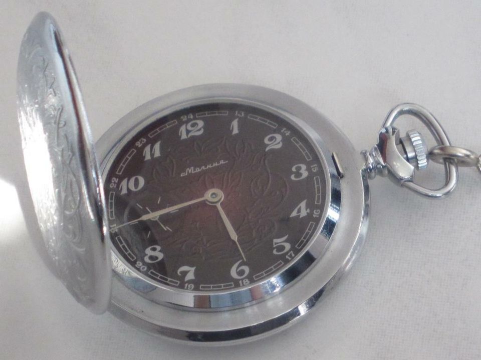 MOLNIJA - bordeauxrot - Seltene RUSSISCHE TASCHENUHR UDSSR CCCP in  Niedersachsen - Cremlingen | eBay Kleinanzeigen ist jetzt Kleinanzeigen