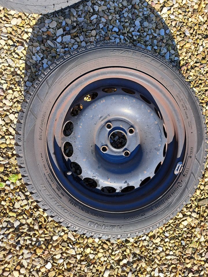 4 Winterreifen 165/60R15 auf Stahlfelgen, etwa 2-3mm Restprofil in Soest