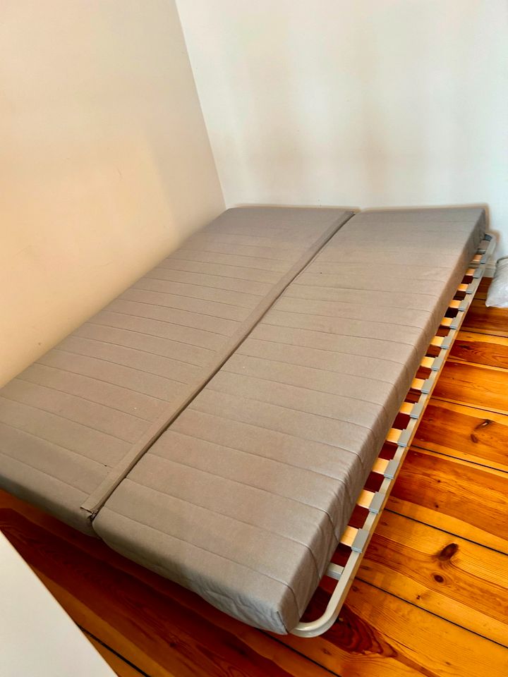 Sofa mit Schlaffunktion, Ikea Nyhamn, mit extra Bezug in Berlin