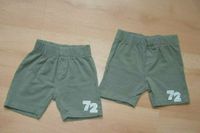 2 kurze Hosen Bermudas Jersey grün Gr. 68 Zwillinge, neuwertig Baden-Württemberg - Neukirch Vorschau