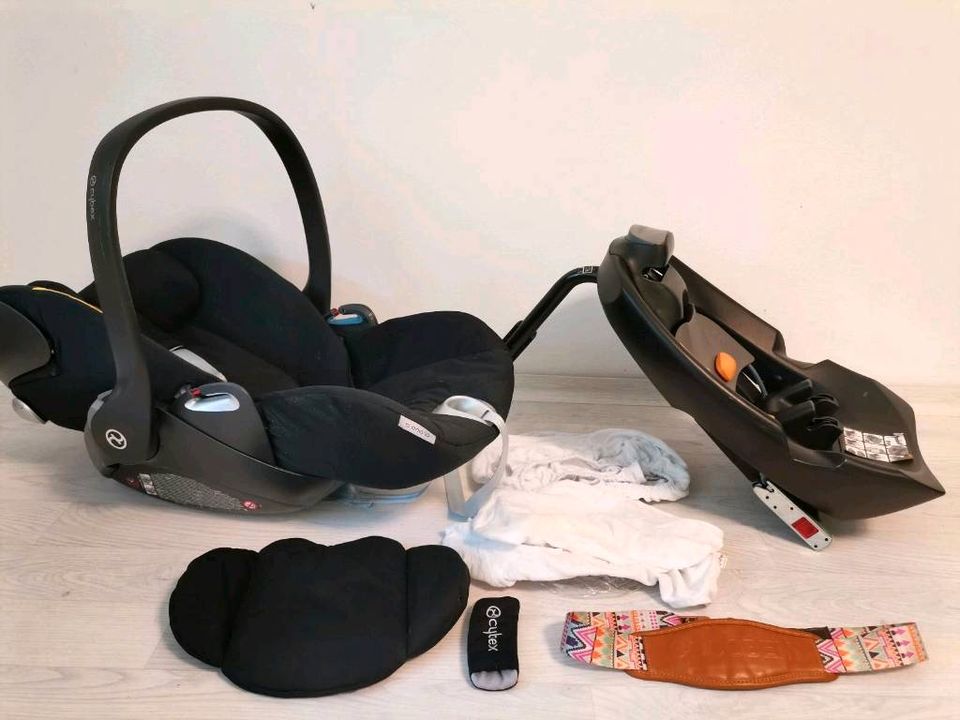 Cybex Claud Q & Base Babyschale m. Liegefunktion in München