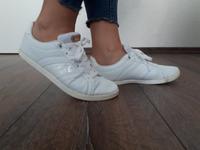 Ich verkaufe ein paar sehr schöne Sneaker in Größe 39 Vty! Hessen - Reinheim Vorschau