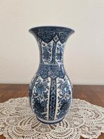 Delfia Vase blau-weißes Blumenmuster Hessen - Niederdorfelden Vorschau