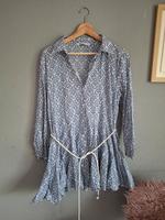 Sommerkleid von ZARA Größe  L blau/weiß Hessen - Reinheim Vorschau