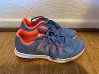 Sportschuhe Nike Größe 38,5 Hessen - Otzberg Vorschau