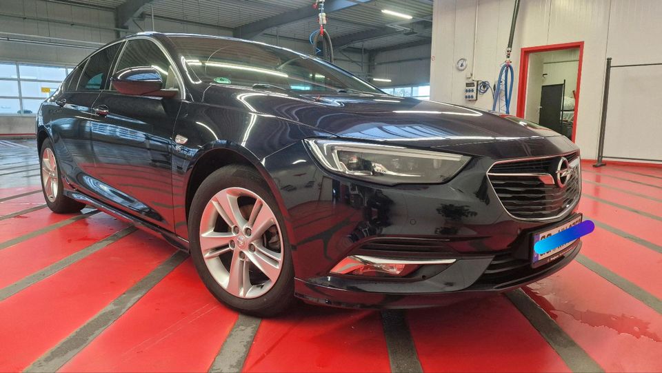 Opel Insignia OPC Line absolut VOLL Sitz/Lenkrad Heizung Massage in Mörfelden-Walldorf