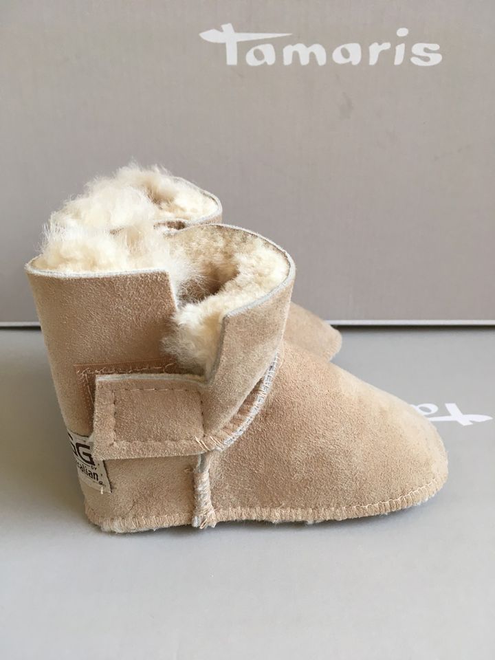 UGG - die ECHTEN! Baby Boots Schuhe 21 22 Wolle Leder NEU in Stadthagen