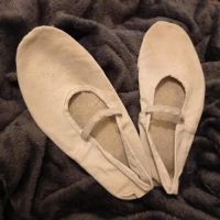 Schläppchen Gymnastik Schuhe Ballett Schuhe Gr. 39/40 weiß Hessen - Großenlüder Vorschau