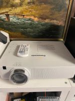 Panasonic Beamer // Elektrischer 16.9 Leinwand // EM !!! Nordrhein-Westfalen - Halver Vorschau