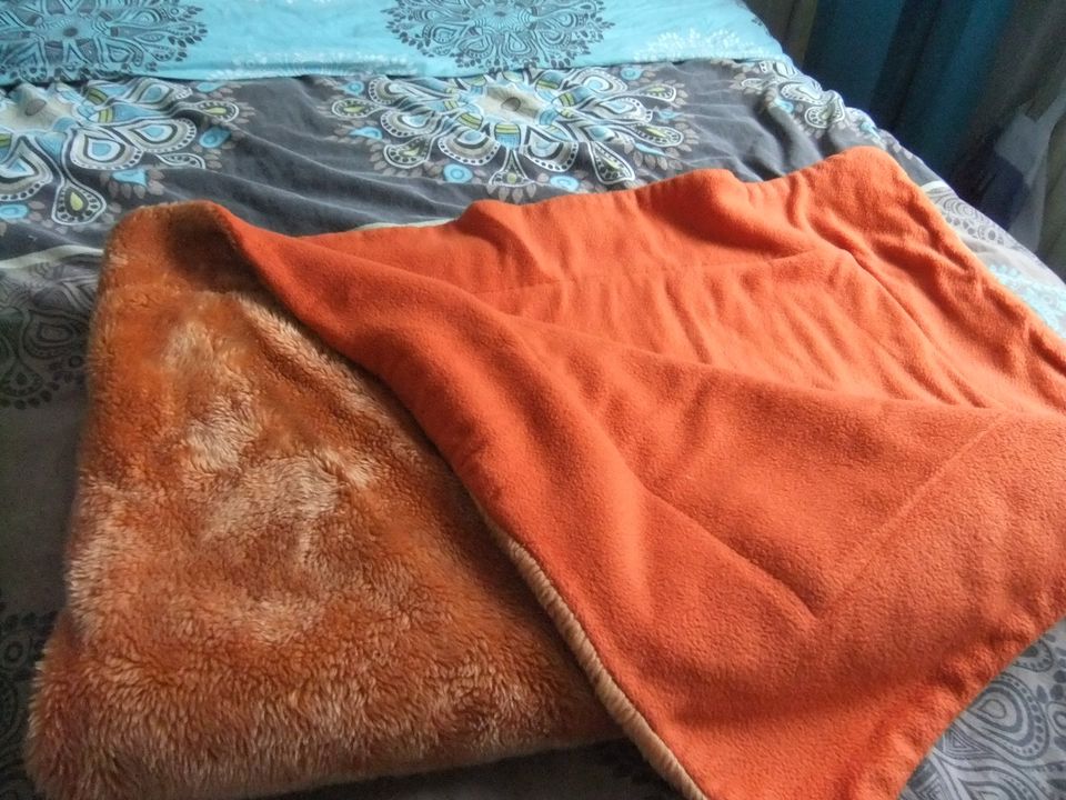 1 warme "Kuscheldecke", orange, 180x150, Doubleface in Langenfeld
