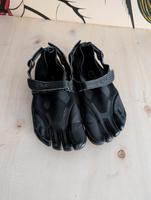 Neuwertig Fila 39 ½ Damen Herren Lauf Schuhe Barfuss Wasser Düsseldorf - Friedrichstadt Vorschau