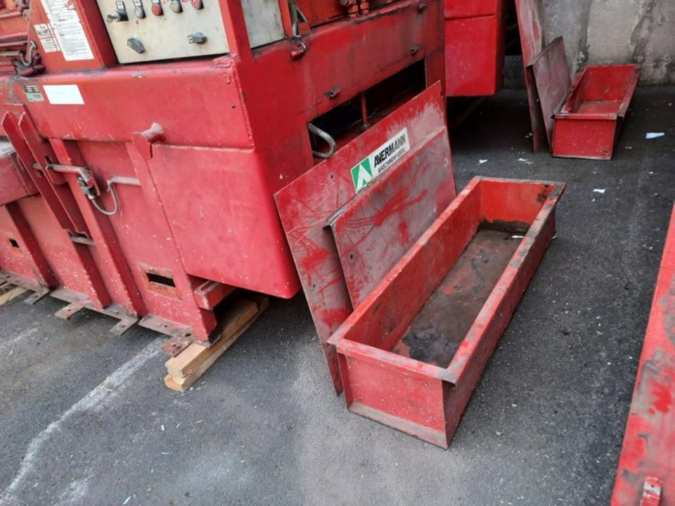 stationäre Müllpresse No 04 Avermann Avos SP-12 in Bad Tennstedt