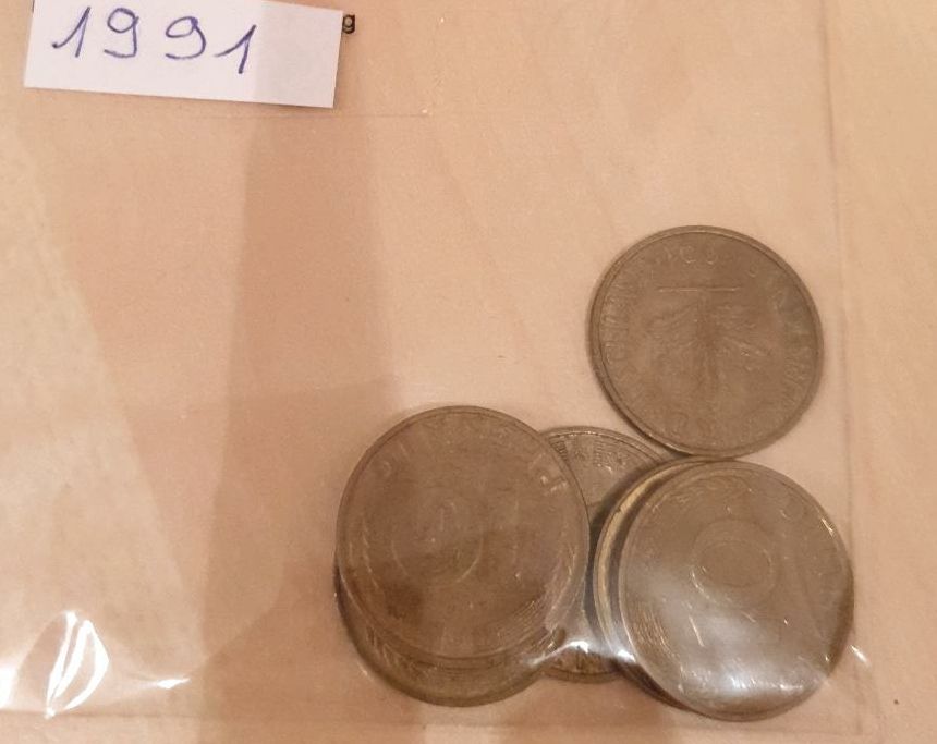 Münzen  DM    1  Schein und Groschen in Ahrensburg