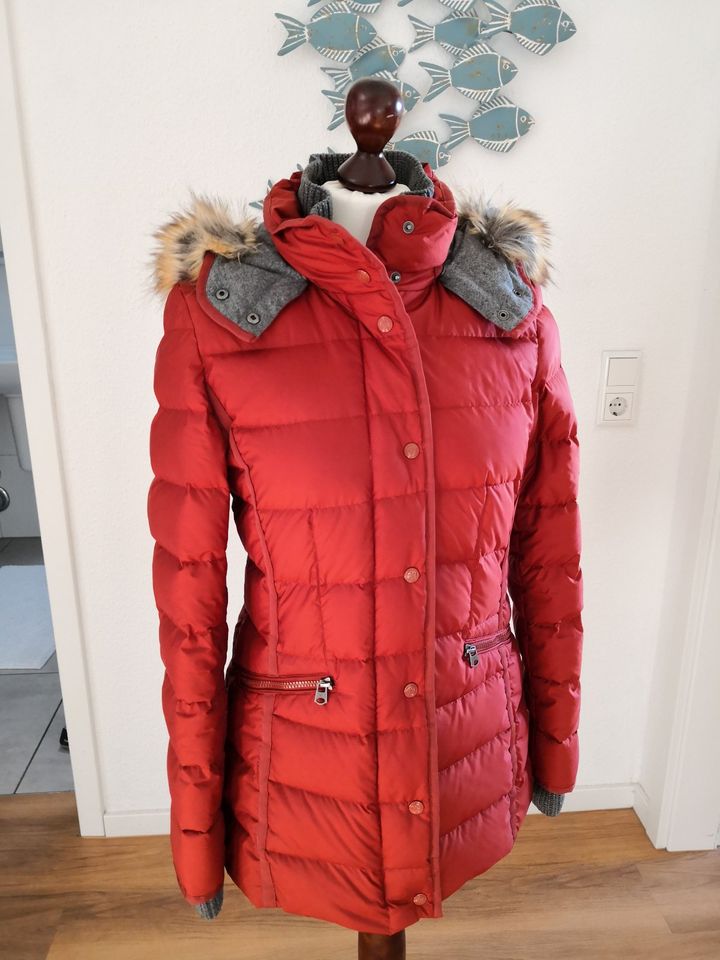 Hochwertige Daunenjacke – Marc O’Polo – karminrot – 36 – NP349EUR in Kehl