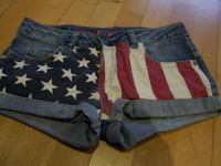Review Jeans Hotpants USA Flagge Gr. XS bzw. 34 heiß Niedersachsen - Hessisch Oldendorf Vorschau