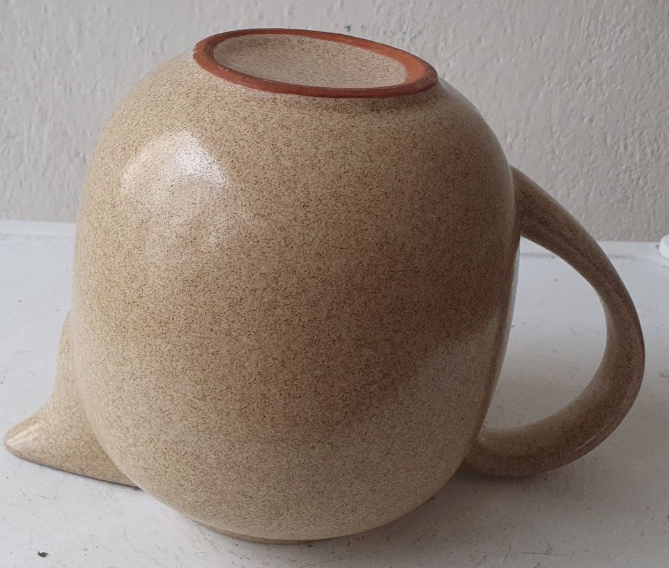 (Milch-/Saft) Krug, Keramik/Steingut, Ø ca. 12 cm, beige, ca. 1 l in Lübeck