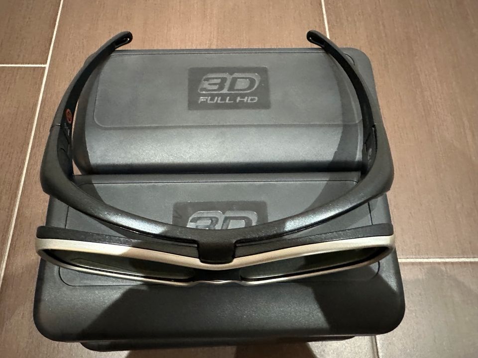 4x Panasonic 3D Brillen FHD Original  TY- EW3D10 Neuwertig in Bösingen