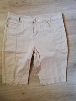 Beige kurze Damenhose Gr. 40 Niedersachsen - Lengede Vorschau