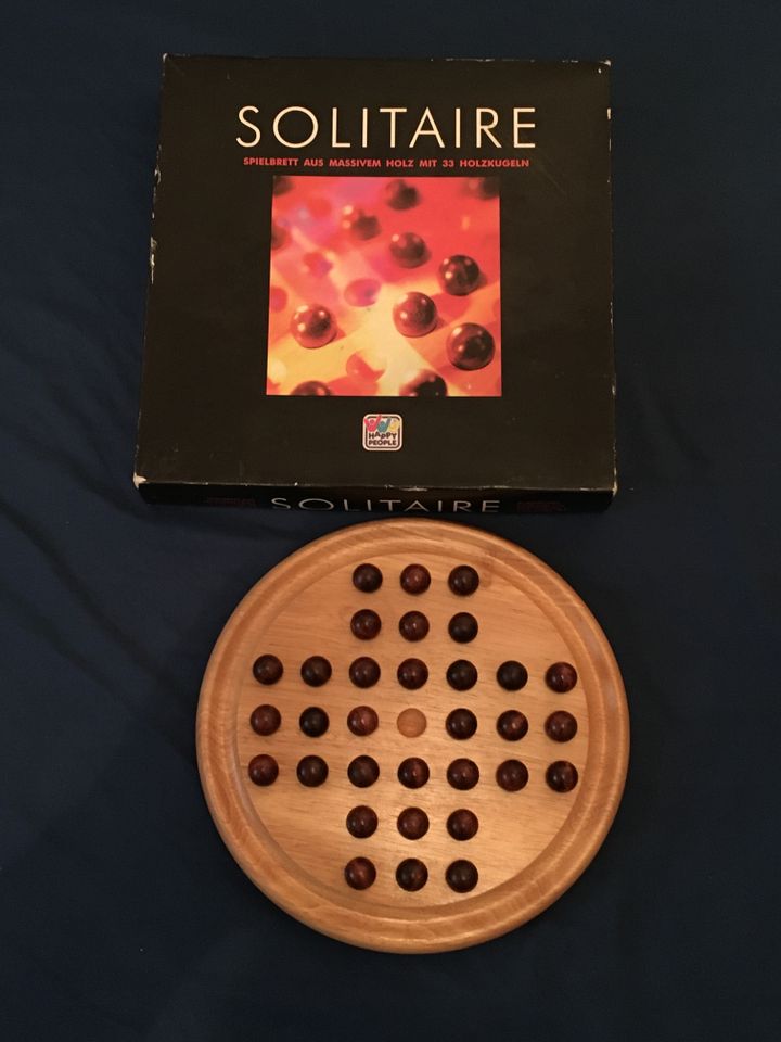 Solitairebrettspiel aus Holz, Spiele, Gesellschaftsspiel in Sulzbach a. Main