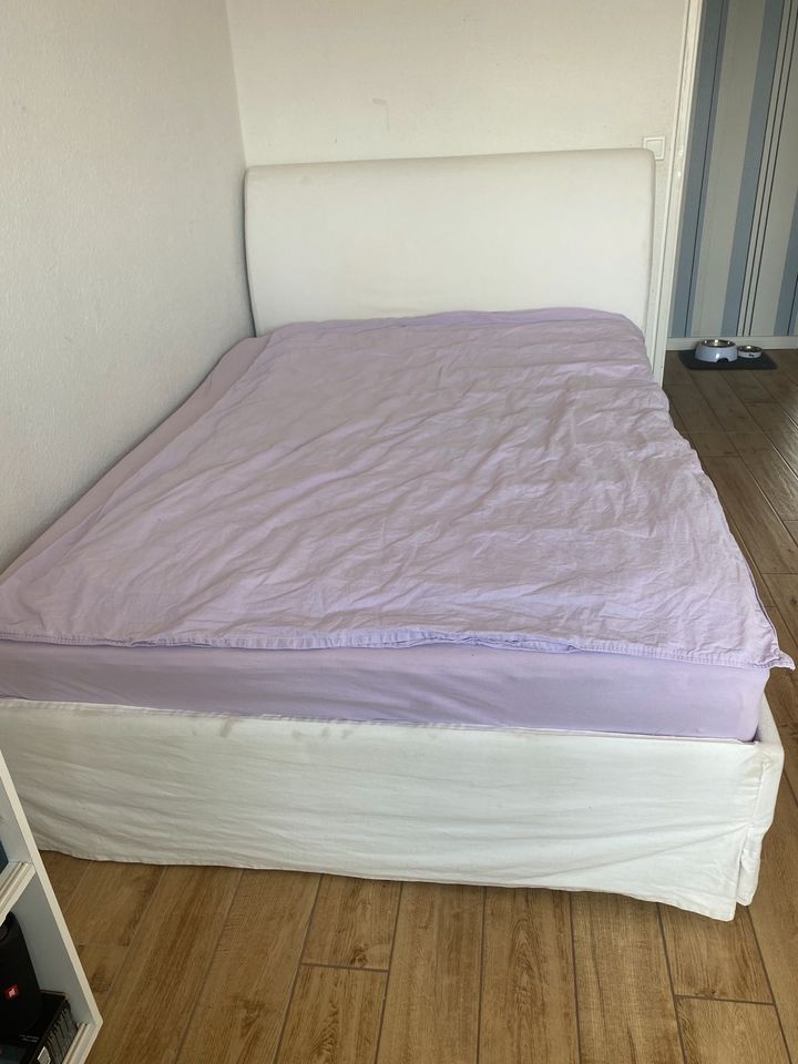 Ein Ikea Bett 140x200 in Kiel