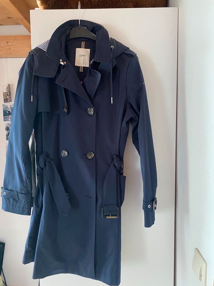 Esprit Trenchcoat in Gröbenzell