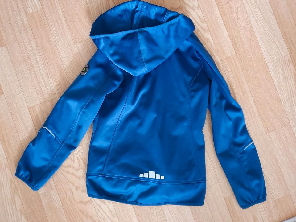 Softshelljacke Gr. 152 - wie neu in Rostock