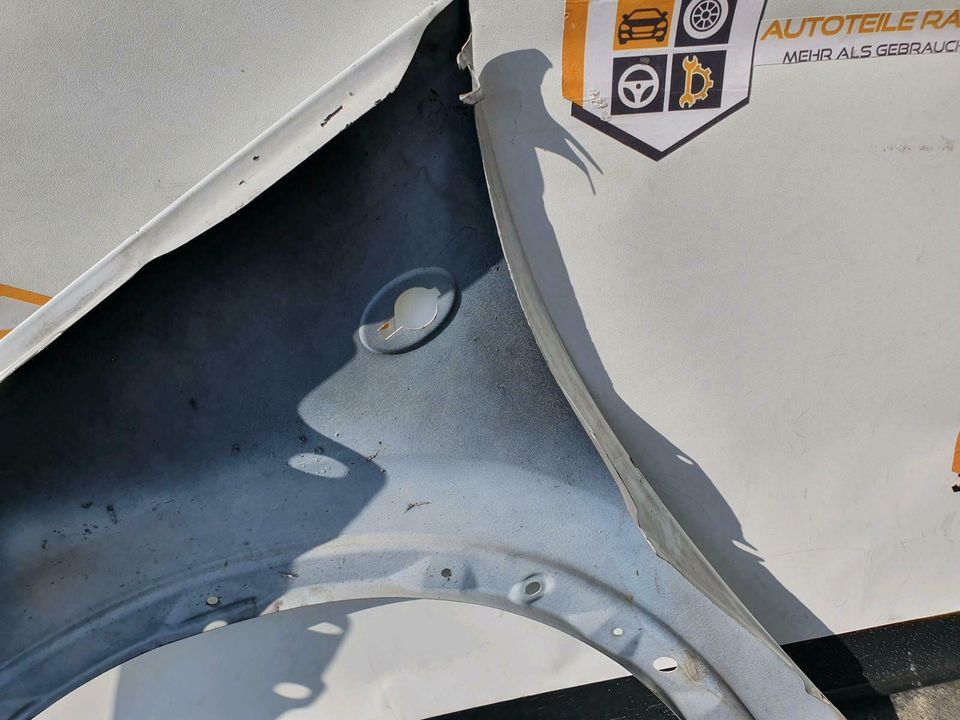 Opel Corsa C Kotflügel vorne Rechts Fahrerseite BJ 00-06 Wing Fen in Niederkassel