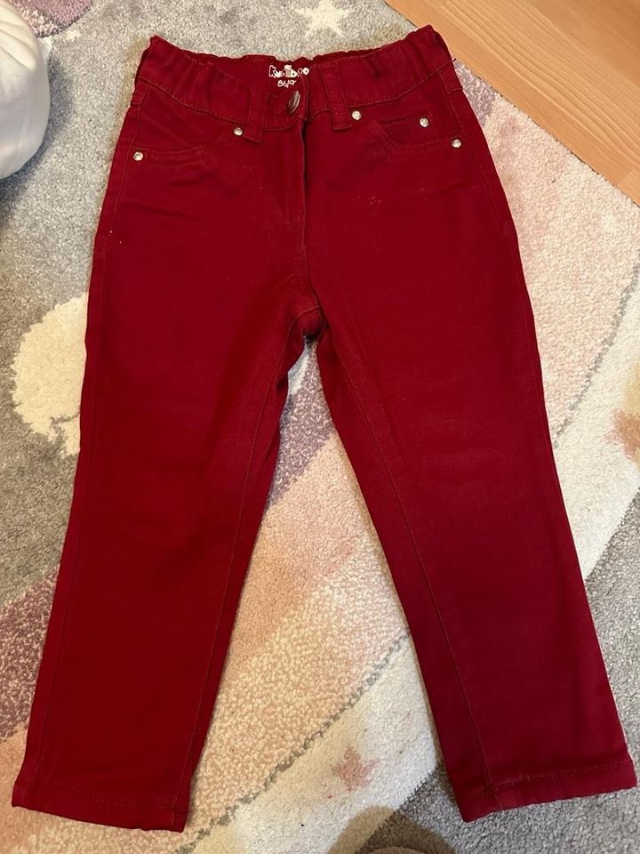 Kinderhose Jeans rot Gr. 86/92 warm wie neu in Berlin