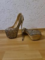 Plateau High Heels Knöchelriemen, ungetragen Leipzig - Leipzig, Zentrum-West Vorschau