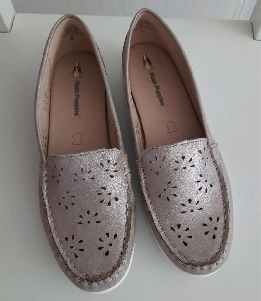 Damen Slipper Halbschuhe Echtleder Gr. 39 Hush Puppies in Bottrop