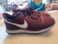 NIKE Sneakers bordeauxrot, Gr.41 Hessen - Grasellenbach Vorschau